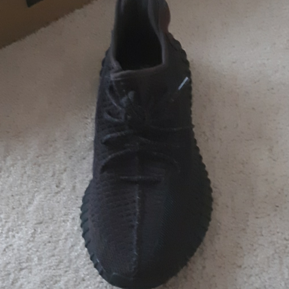 *sold* Yeezy v2 350 black non-reflective
